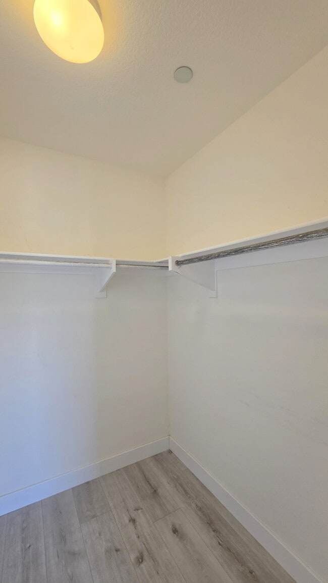 Building Photo - 5140 Buckwheat St