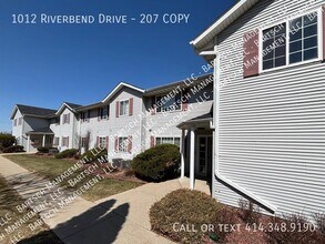 Building Photo - 1012 Riverbend Dr