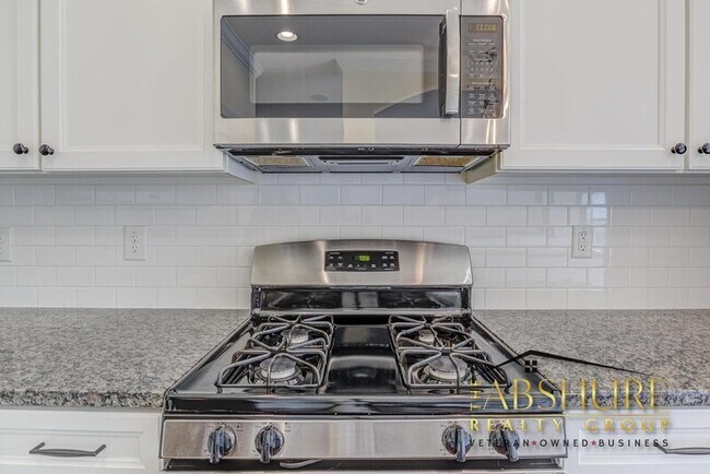 Building Photo - 112 Cahors Trail