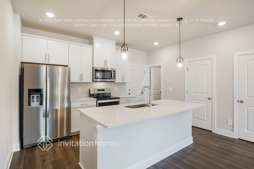 Building Photo - 177 Maybrook Dr
