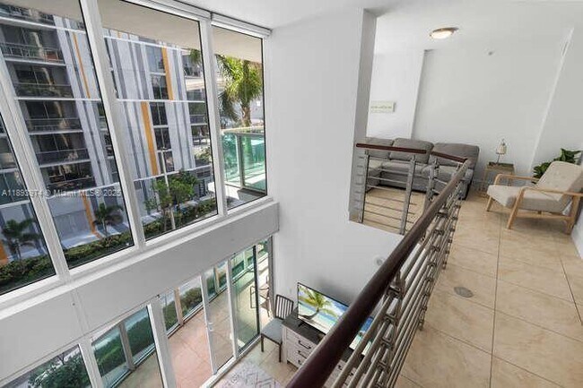 Building Photo - 41 SE 5th St