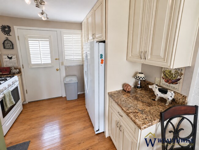 Building Photo - Fully Furnished 55+ Green Valley Villa — 2 Community Pools — 1-Year+ Lease