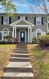 Building Photo - 9601 Marshbrooke Rd