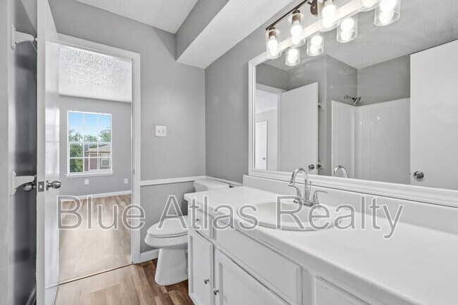 Building Photo - 8108 Foxfire Ln