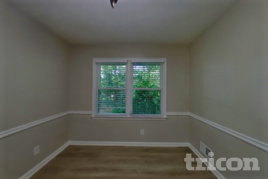 Building Photo - 3319 Old Salem Rd SE