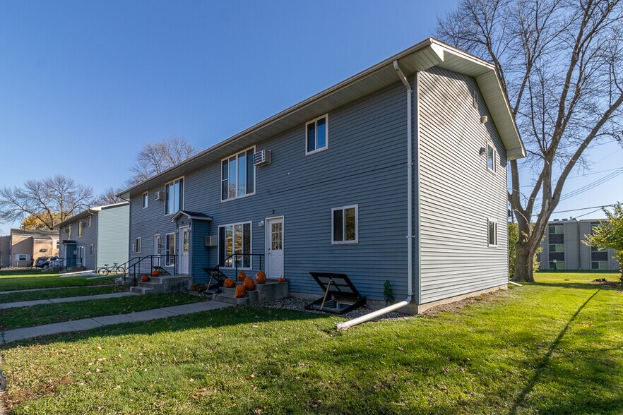 Building Photo - 119 E Welcome Ave