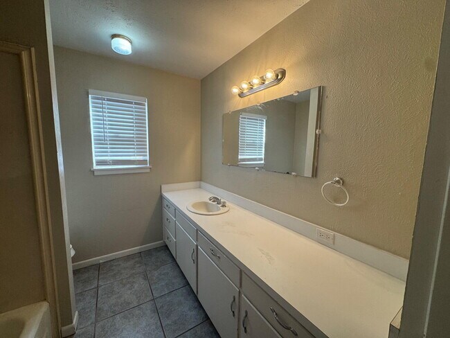 Building Photo - 4702 31st St