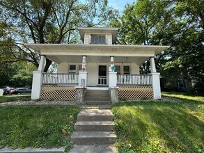 Building Photo - 709 E Main St