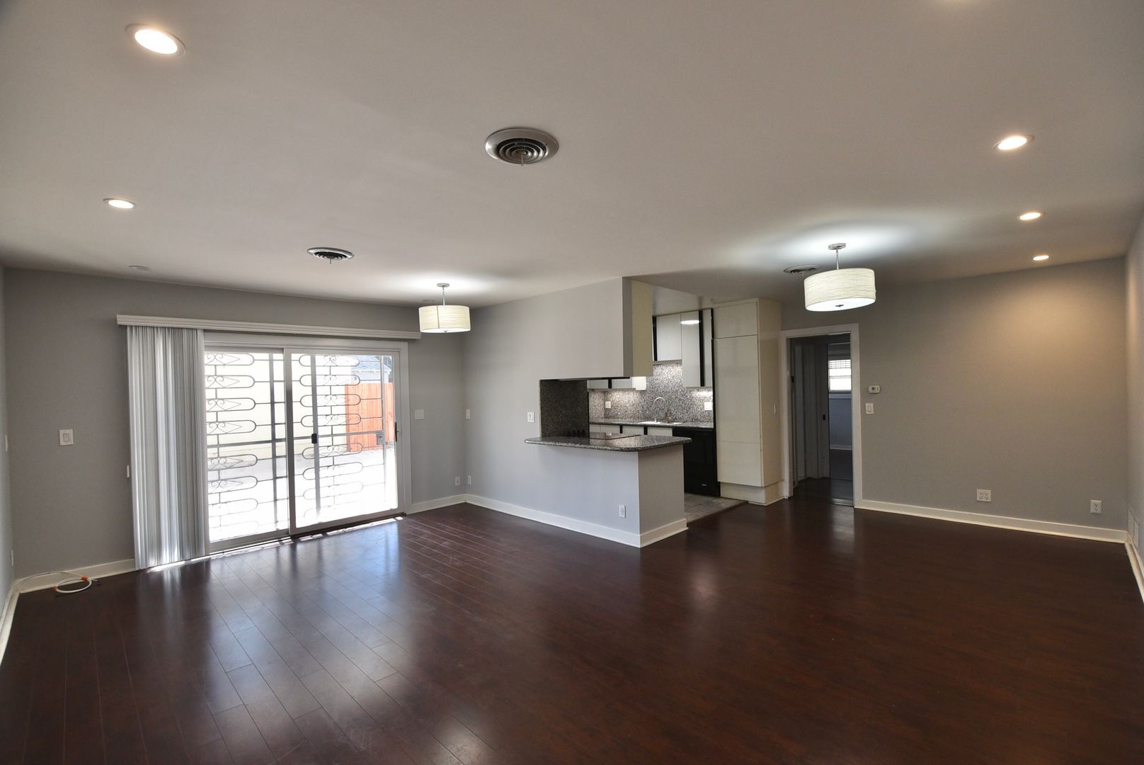 Building Photo - 11204 Peach Grove St