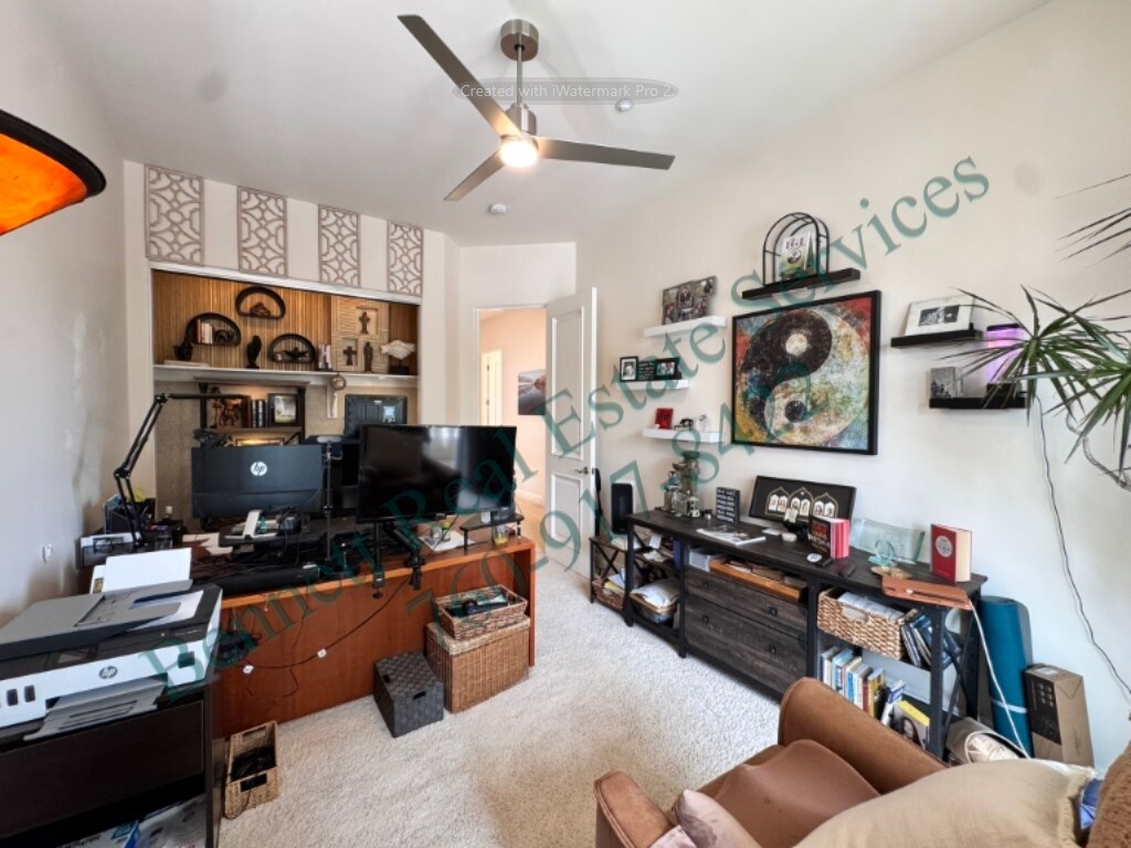 Building Photo - 4527 Cove Dr