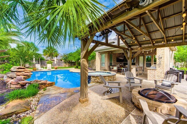 Building Photo - 27818 Pinpoint Crossing Dr