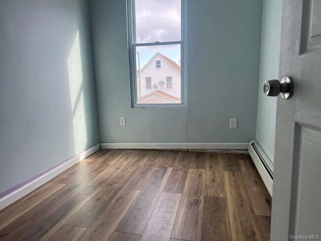 Building Photo - 105-32 130th St