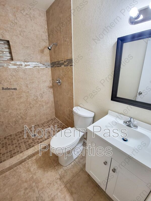 Building Photo - 3420 Morehead Ave