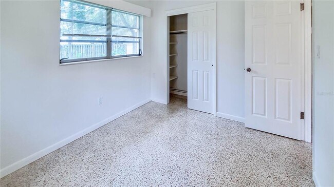 Building Photo - 3266 Jolson Dr