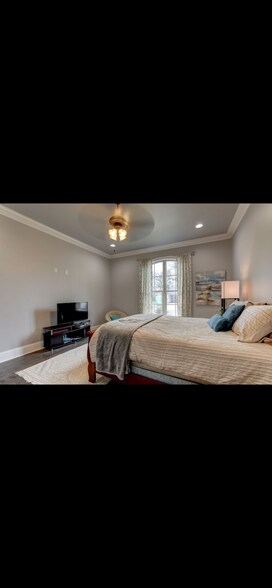Building Photo - 505 N Montauban Dr