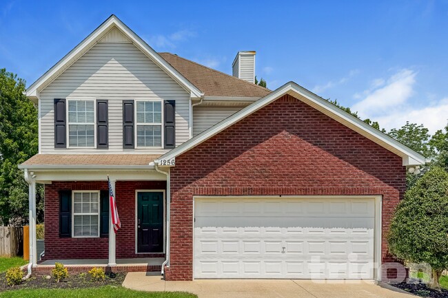 Building Photo - 1256 Lasalle Dr