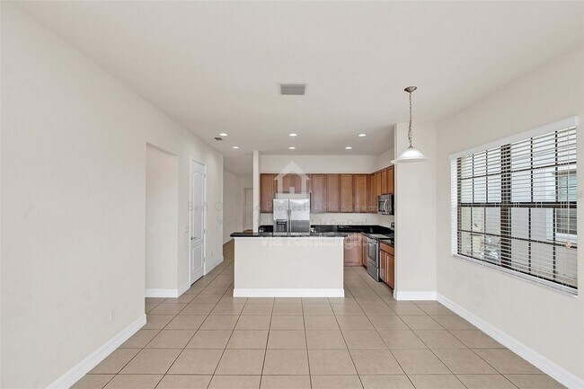 Building Photo - 10466 Stapeley Dr