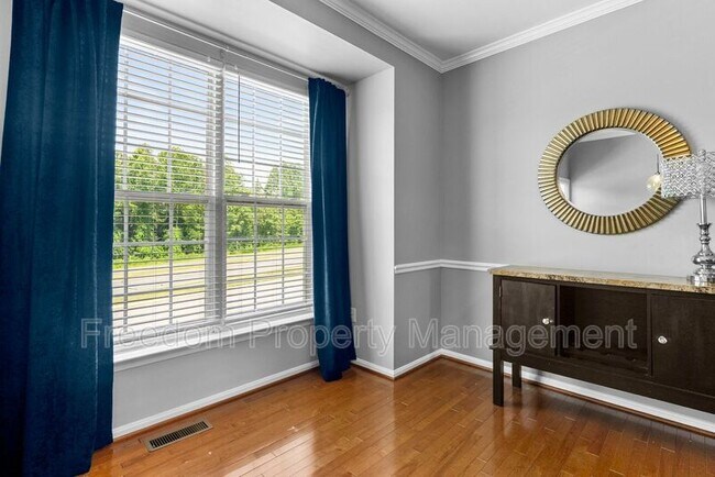 Building Photo - 15305 Brazil Cir