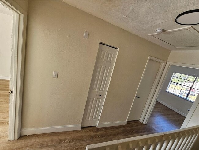 Building Photo - 1236 Dovehill Dr