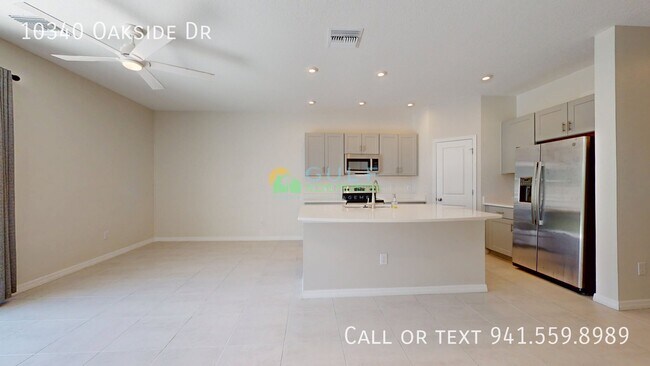 Building Photo - 10340 Oakside Dr