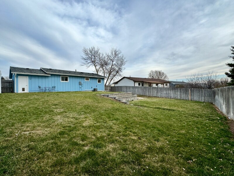 Building Photo - 4512 Pierce Ave