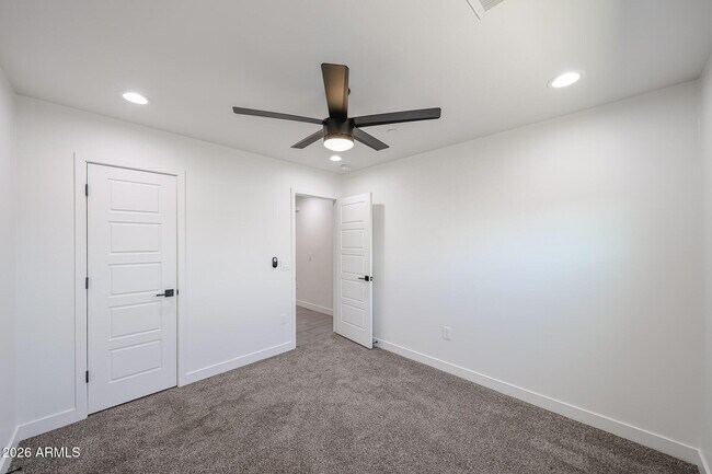 Building Photo - 2651 N 71st Pl