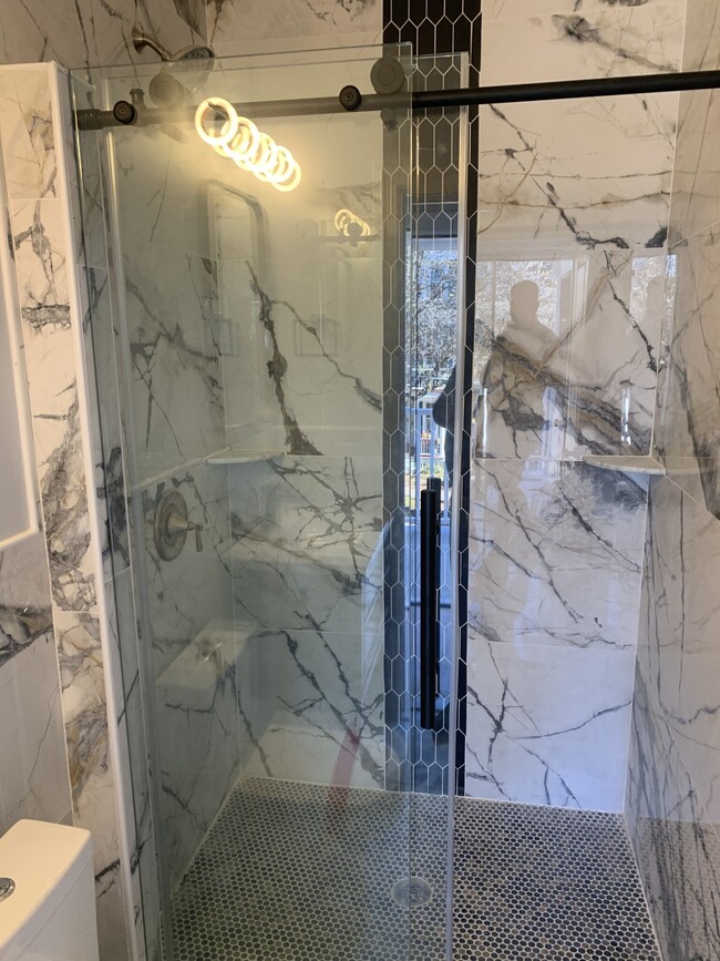 Building Photo - 32 Cameron Ave