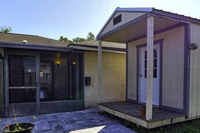 Building Photo - 1382 Hendren Dr