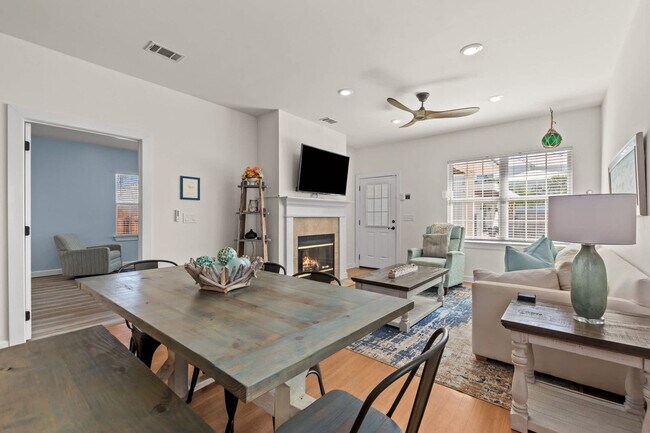 Building Photo - 95 Cobia St