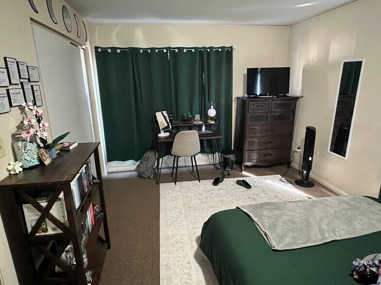 Building Photo - 525 Richland Ave