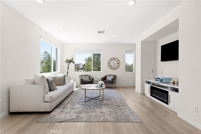 Building Photo - 27553 Sanctuary Ct