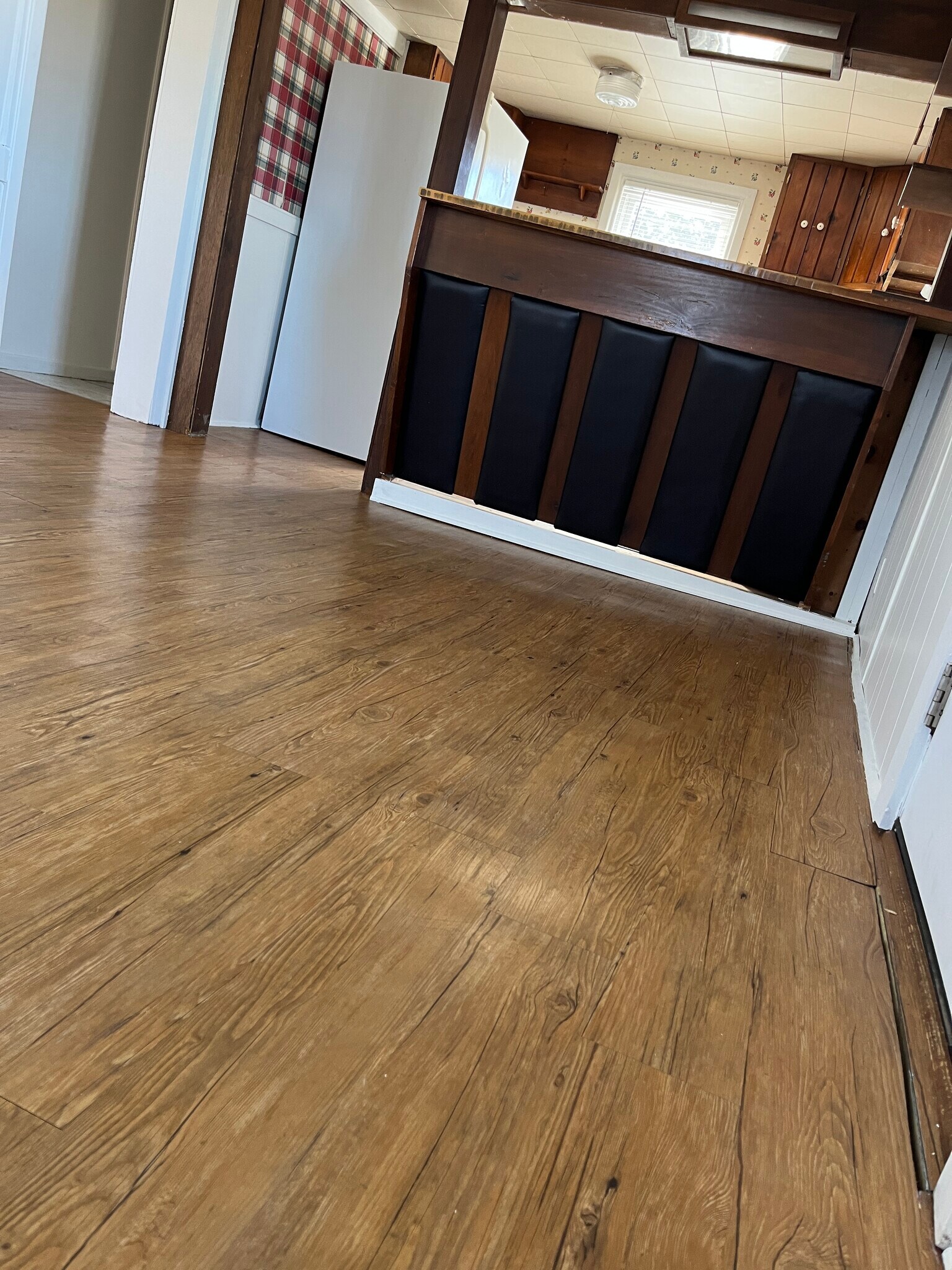 Living Room - 401 N Baltimore Ave