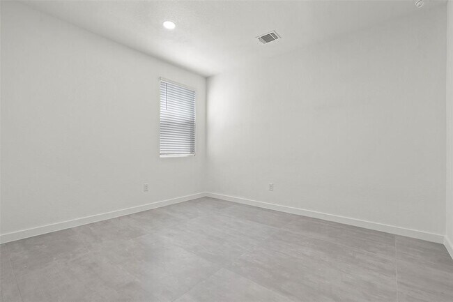 Building Photo - 3608 Chappie Ln