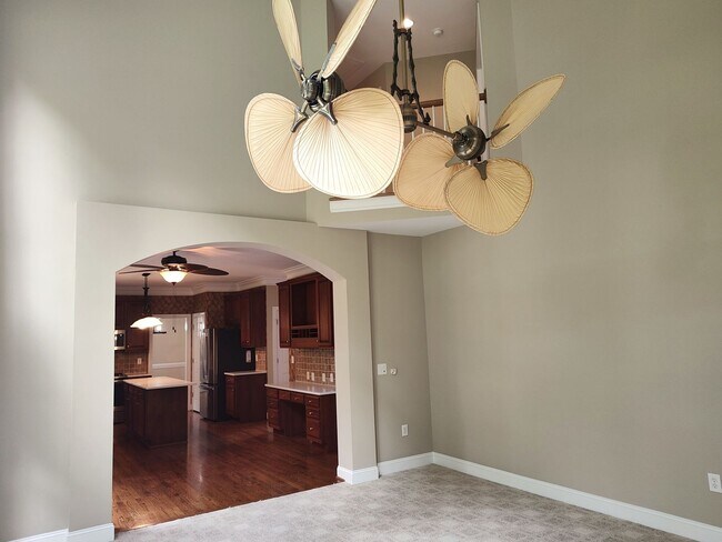 Building Photo - Georgeous home located in the  Shannamara Golf Club Community in Matthews!