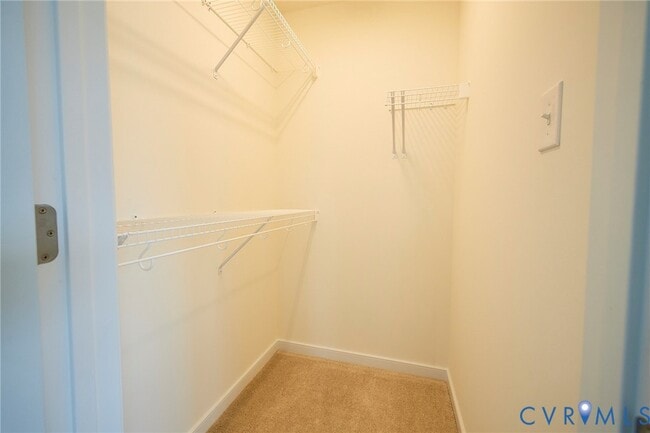 Building Photo - 214 Greenpark Rd