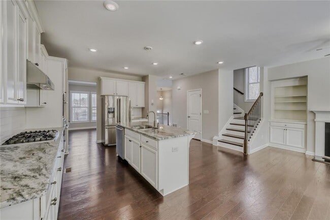 Building Photo - 901 Sunset Park Dr