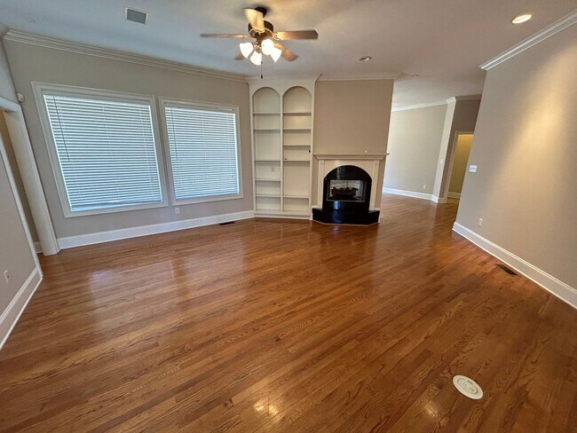 Building Photo - Executive Rental in West Rome $2,595