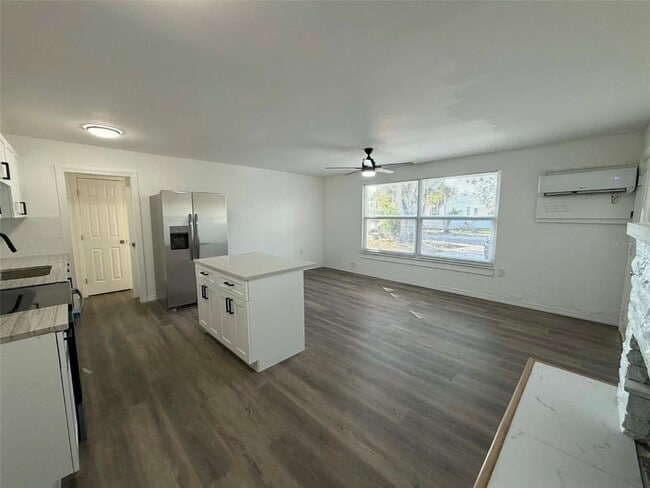 Building Photo - 4711 10th Ave S