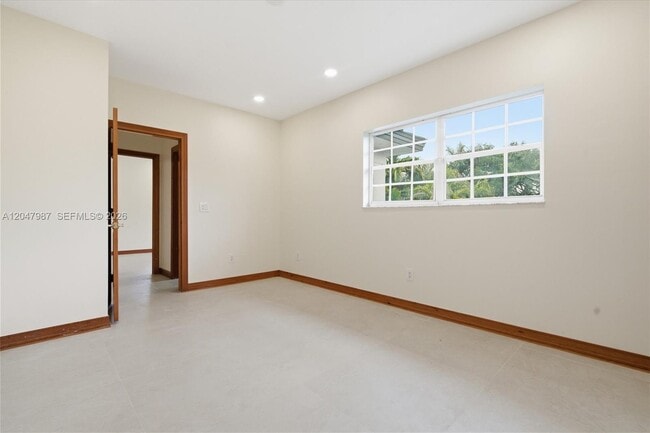 Building Photo - 8320 NW 167th Terrace