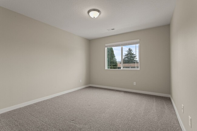 Building Photo - Spokane Valley Two-story - Available Now!