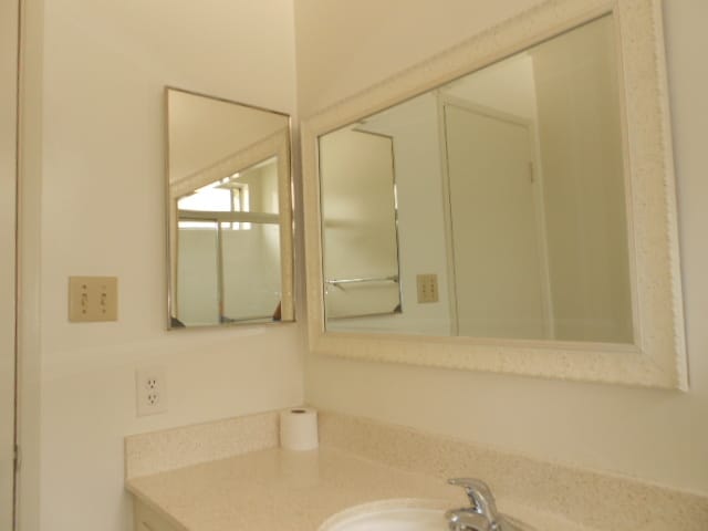 Floorplan - 1806 CORINTH AV