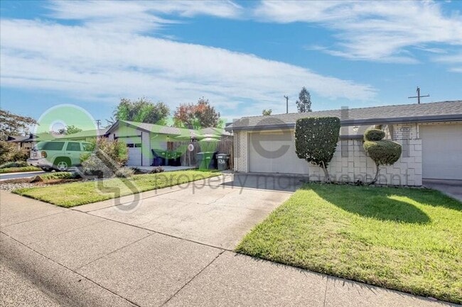 Building Photo - 5636 Clark Ave