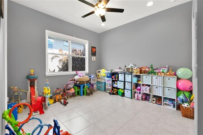 Building Photo - 13321 Oakenshaw Ln