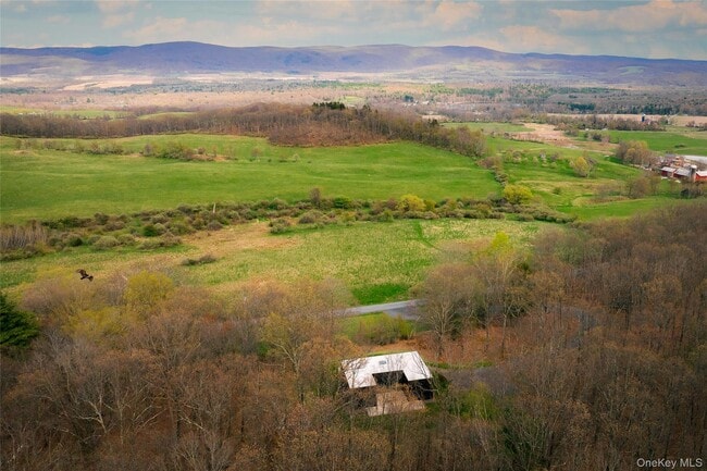 Building Photo - 279 Tompkins Rd