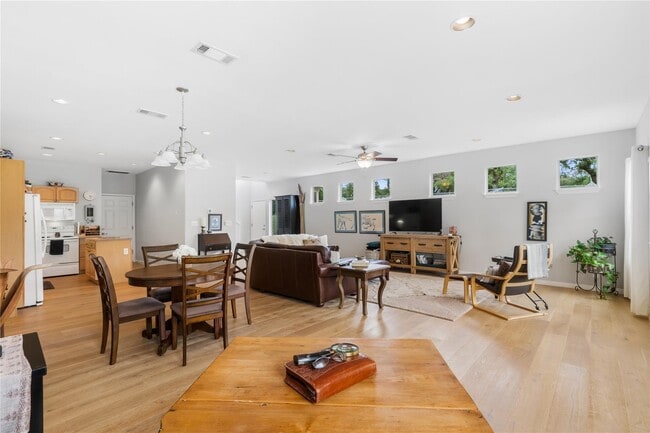 Building Photo - 5500 Sunset Ridge
