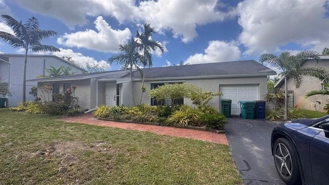 Building Photo - 10188 SW 53rd Ct