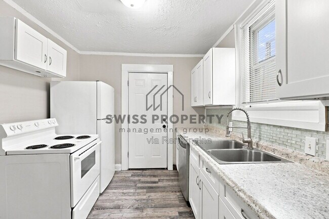 Building Photo - 427 S Ogden Ave