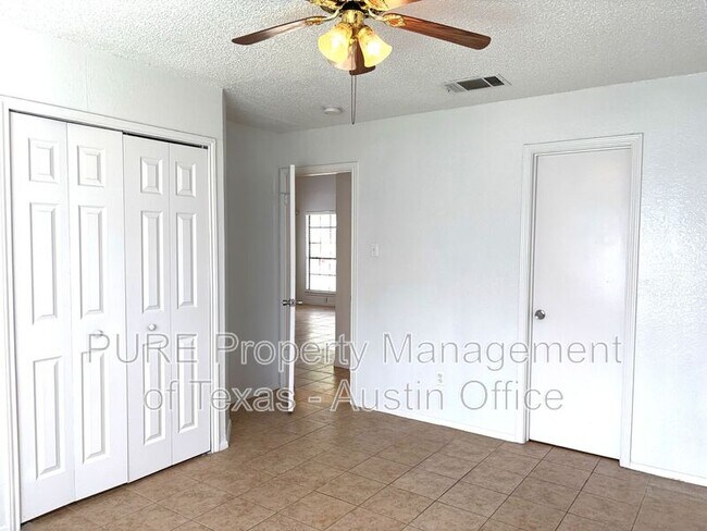 Building Photo - 14413 Tiffer Ln