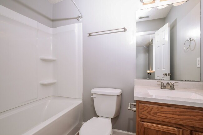 Building Photo - 8108 Inverbrass Ct