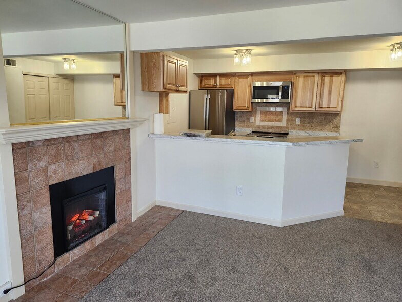 Building Photo - 20 S Boulder Cir